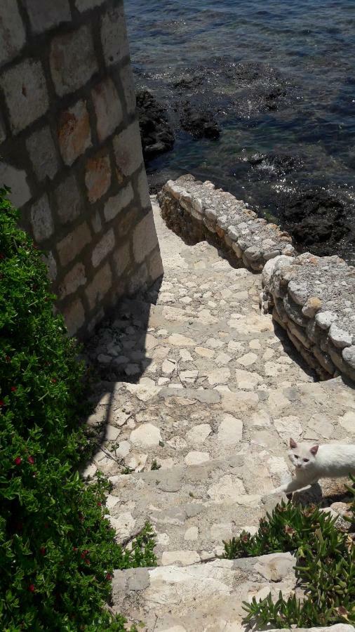 Anka'S Beach Komiža المظهر الخارجي الصورة