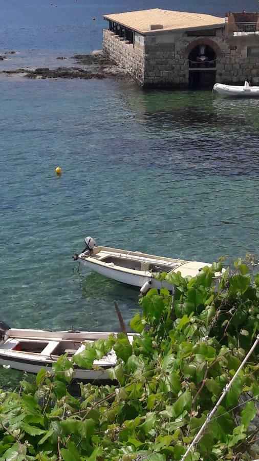 Anka'S Beach Komiža المظهر الخارجي الصورة